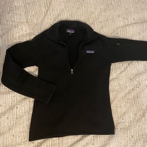 black fleece Patagonia quarter zip up